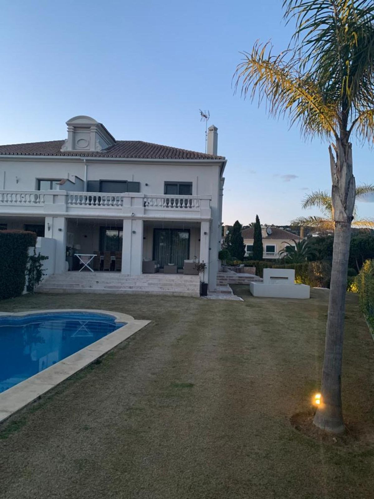 Villa for sale in Sotogrande Alto 1,150,000€