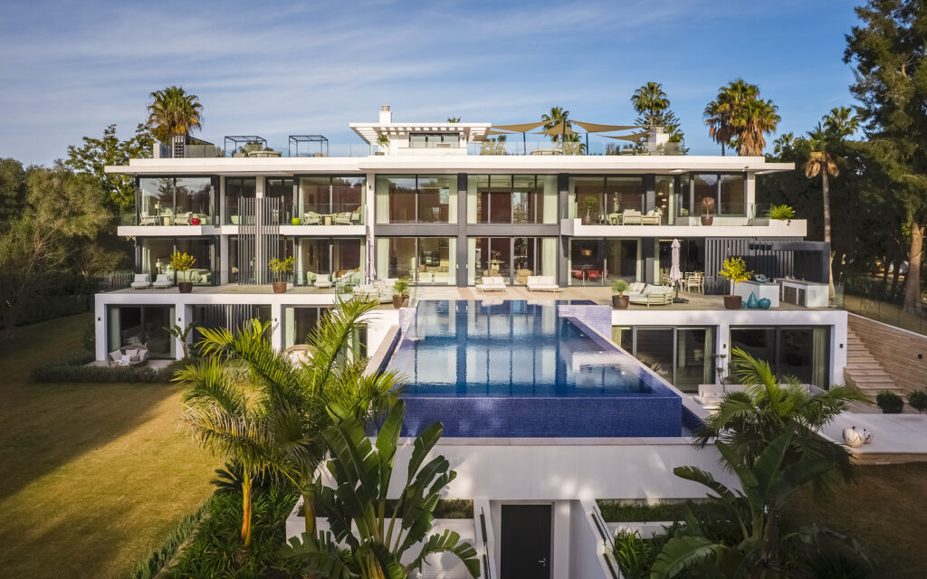 Casa La Colina — Modern Architecture In Kings And Queens