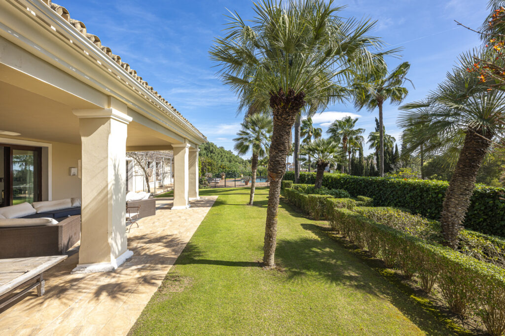 Five-Bedroom Courtyard Villa With Guest Annex In Zona F — Collection Photo — Ref RHS1