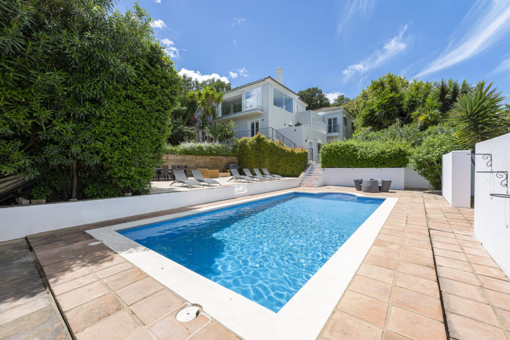 Sea-View Villa With Cinema And Independent Guest Suite — Collection Photo — Ref RHS3