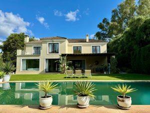 Detached Villa for sale in Sotogrande 1,450,000€