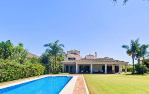 Detached Villa for sale in San Roque Club 2,900,000€