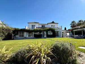 Detached Villa for sale in Sotogrande 1,750,000€