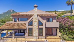 Detached Villa for sale in La Alcaidesa 2,200,000€