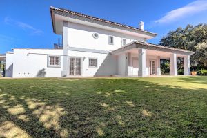 Detached Villa for sale in San Roque Club 1,950,000€