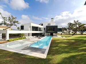 Detached Villa for sale in San Roque Club 2,800,000€